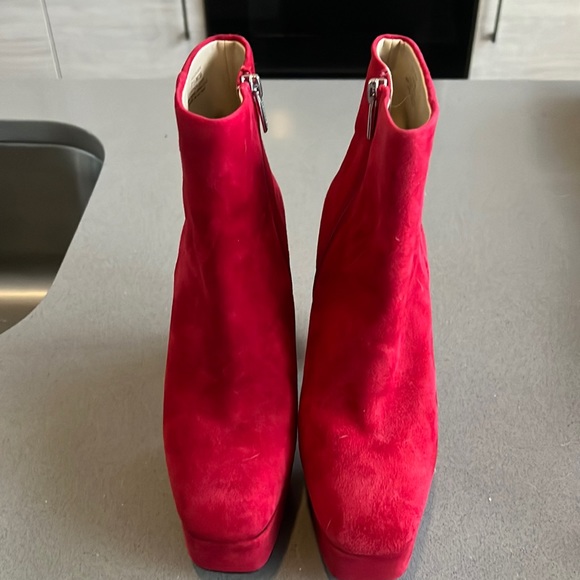 NWOB Vince Camuto platform booties😍 - Picture 2 of 8